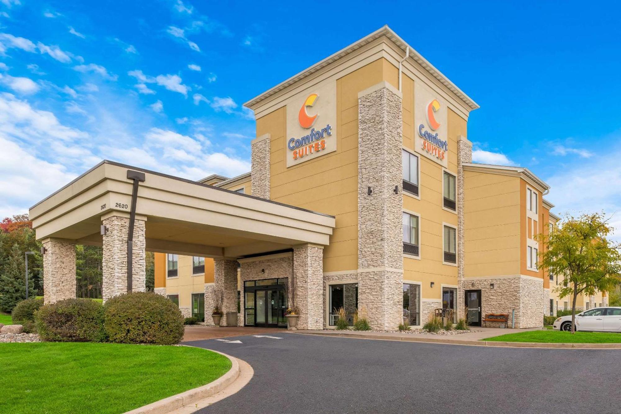 Comfort Suites Hudson I-94 Exterior photo